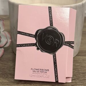 NEW Viktor & Rolf Flowerbomb Eau de Parfum Fragrance Sample Spray 1.2oz/0.04